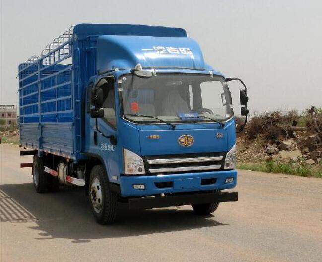 解放牌5.4米仓栅式运输车