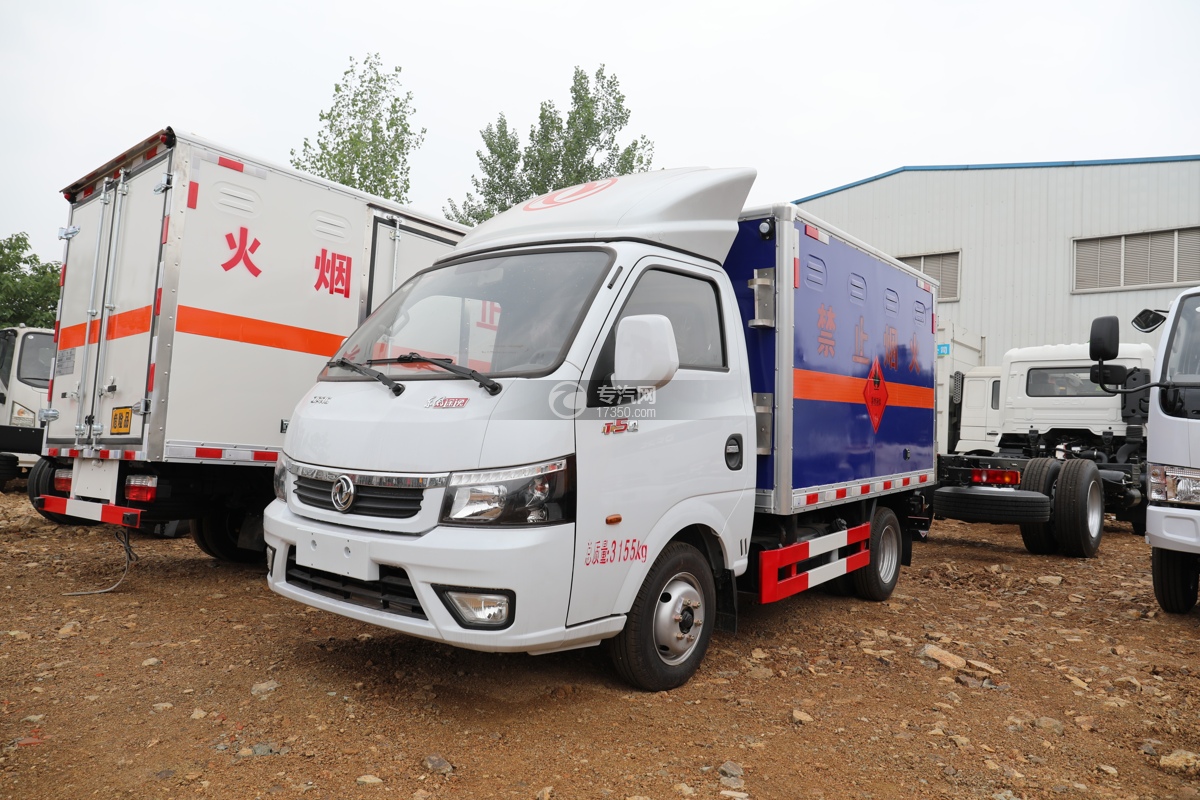 东风途逸T5Q国六3米易燃液体厢式运输车