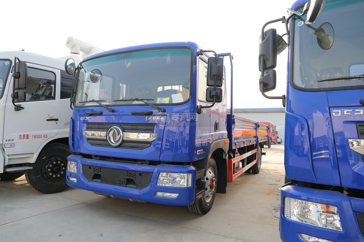 东风多利卡D9国五6.75米气瓶运输车（栏板式）