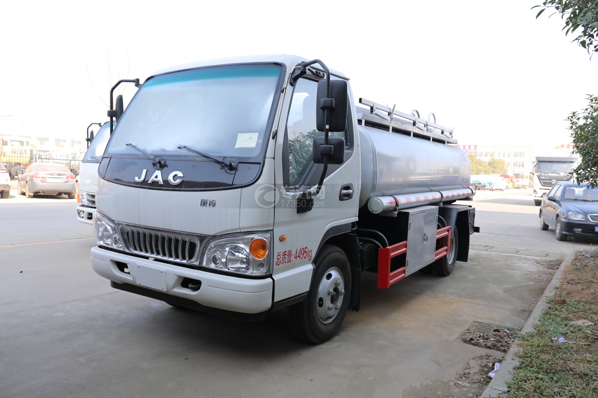 江淮康铃国五2.49方供液车