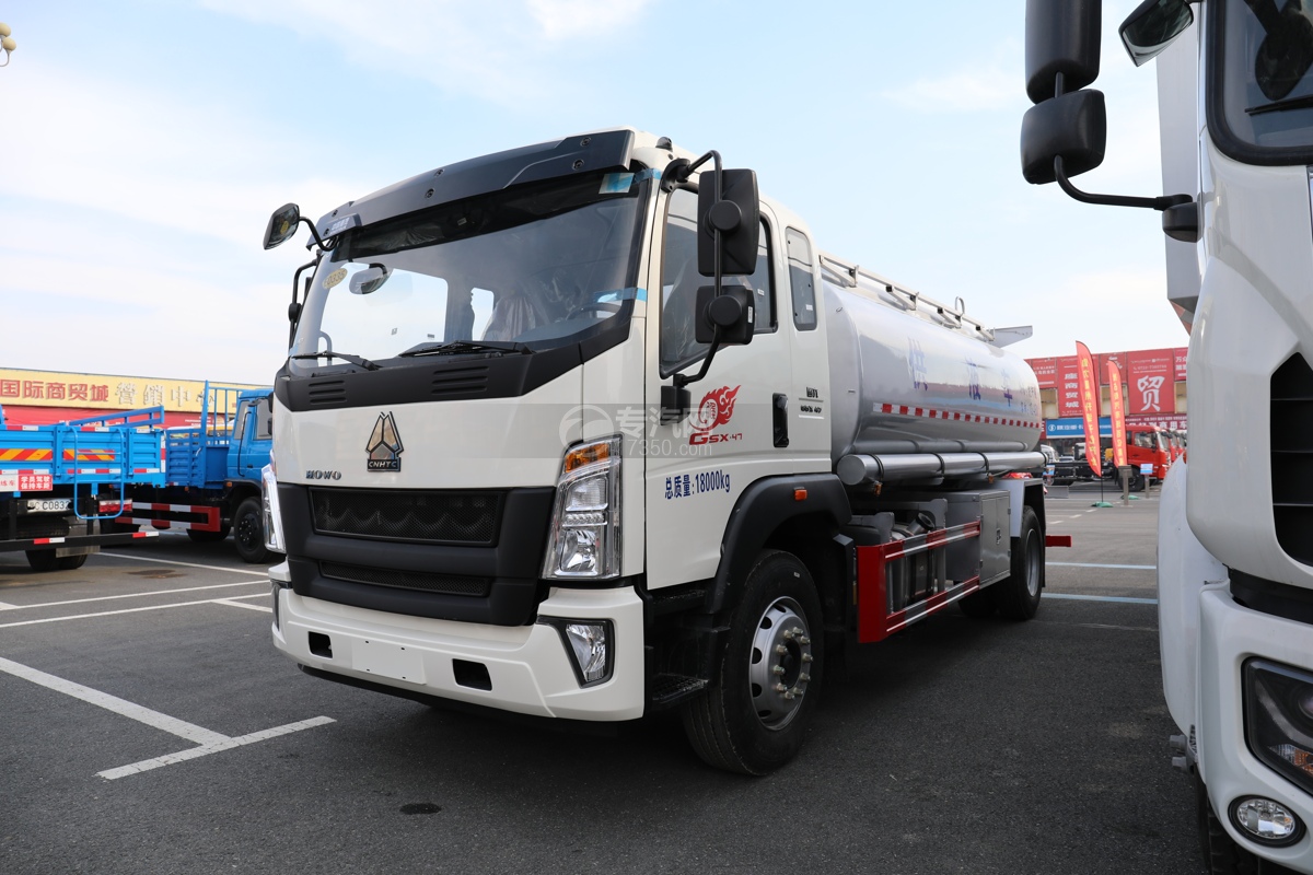 重汽豪沃G5X国六13.48方供液车