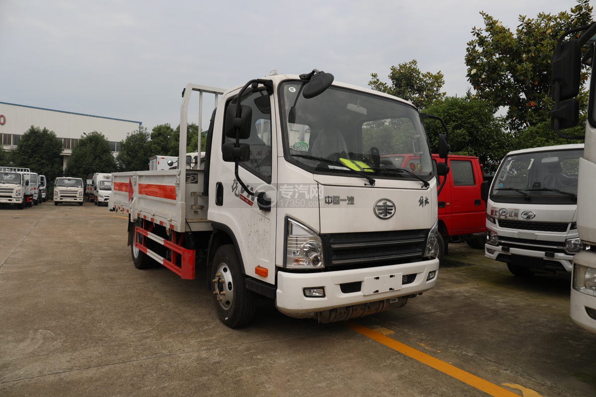 解放虎VN国六4.15米气瓶运输车（栏板式）