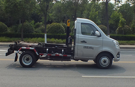 森源牌长安3方车厢可卸式垃圾车