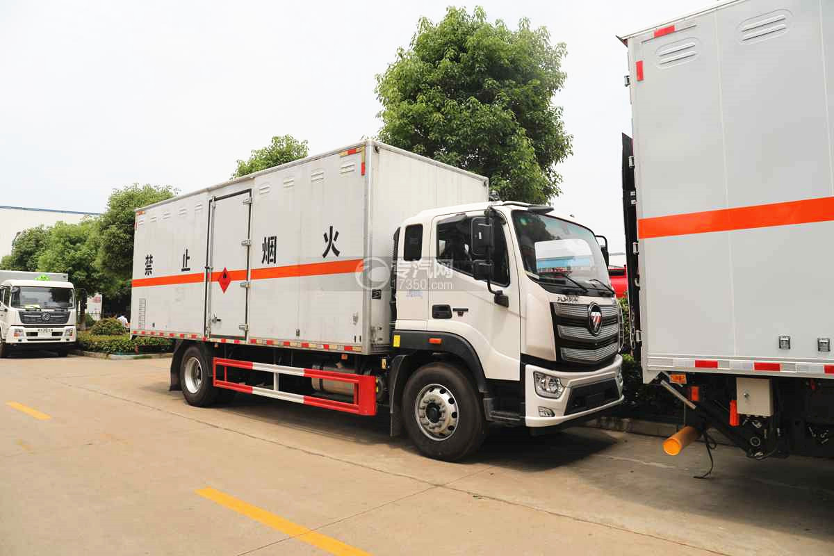 福田欧航国六6.8米易燃液体厢式运输车