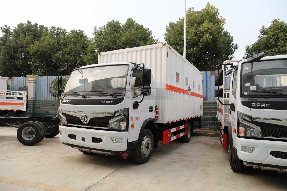 东风福瑞卡F7国六5.15米杂项物品厢式运输车