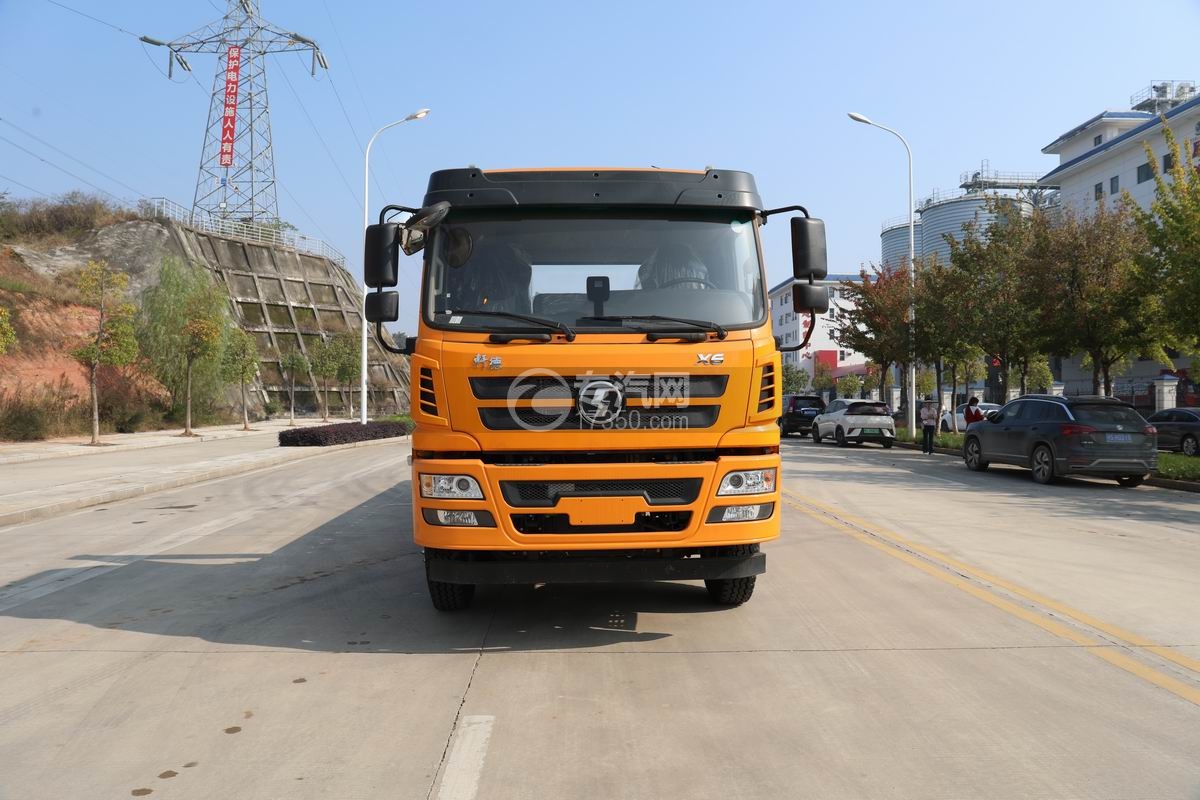 陕汽轩德X6一拖二清障车（18吨）正前方图