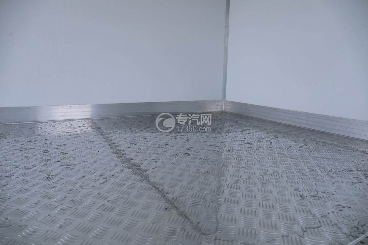 吉利远程星智H8E（140.41度电）纯电动冷藏车花纹板