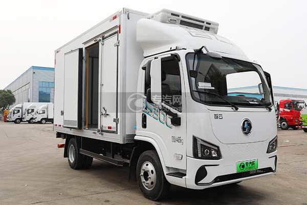 陕汽智云S300冷藏车（165度电）左前45度图