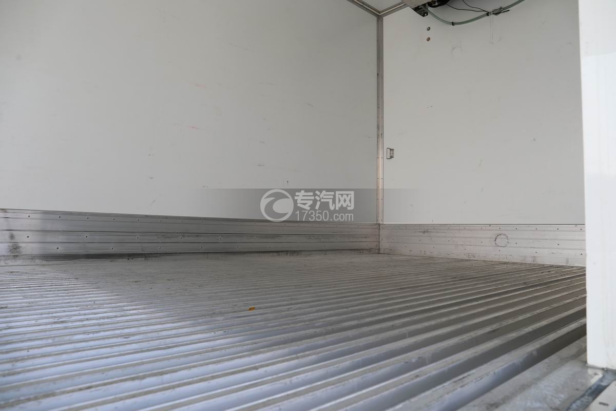 吉利远程X7醇氢电动冷藏车冷藏箱体地板