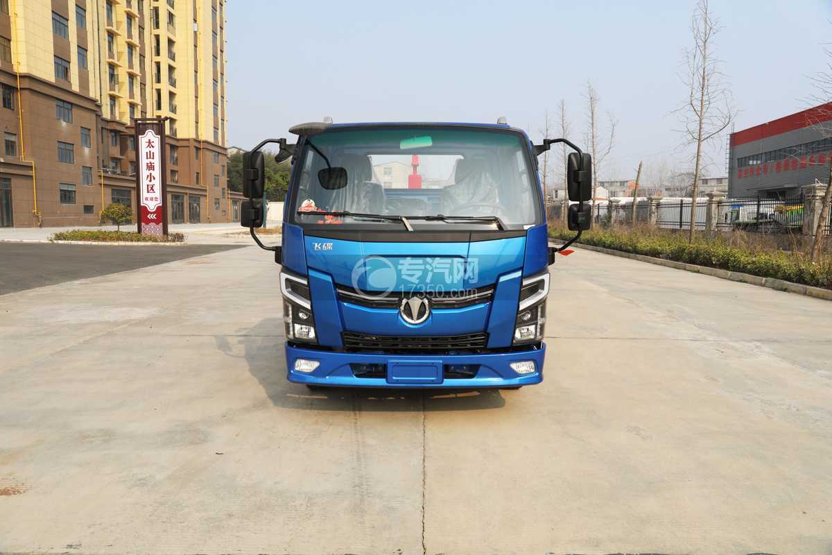 飞碟V5纯电动勾臂垃圾车正面图