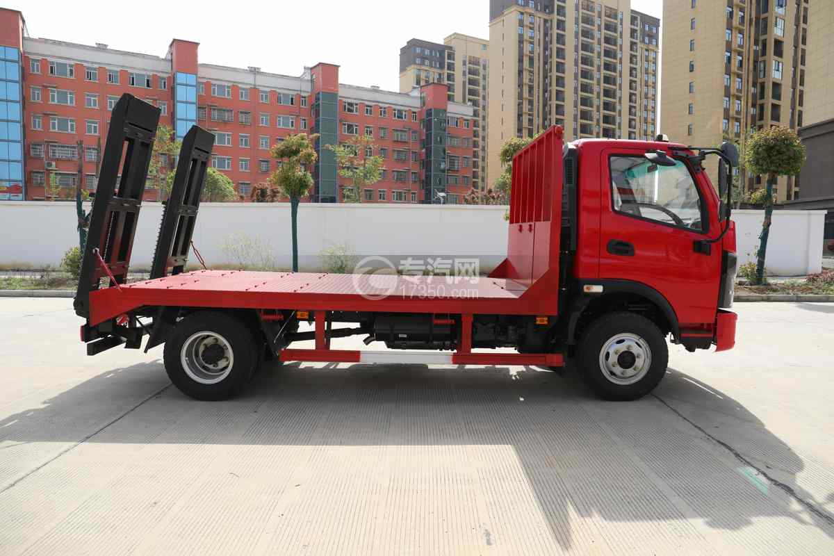 飞碟奥驰V6重载蓝牌平板车侧面图