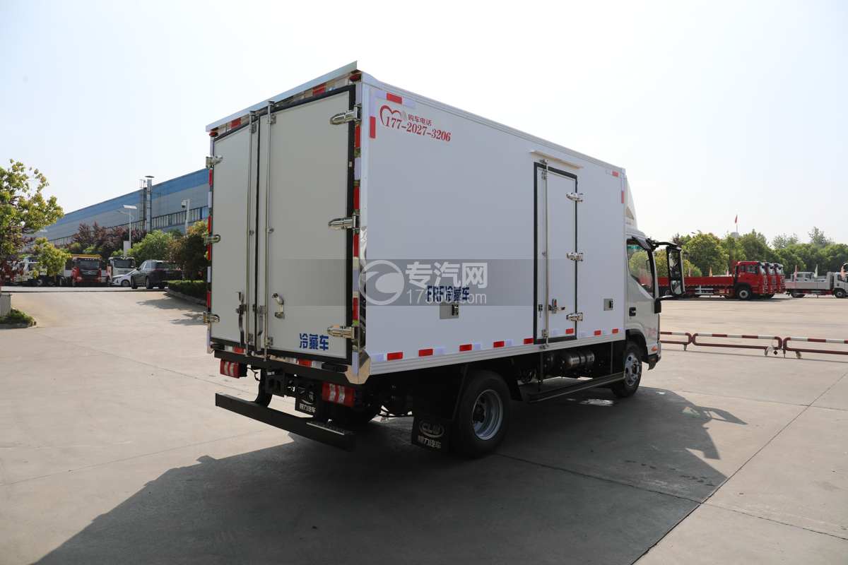 江淮帅铃ES6纯电冷藏车（100.46 kwh)侧后方图