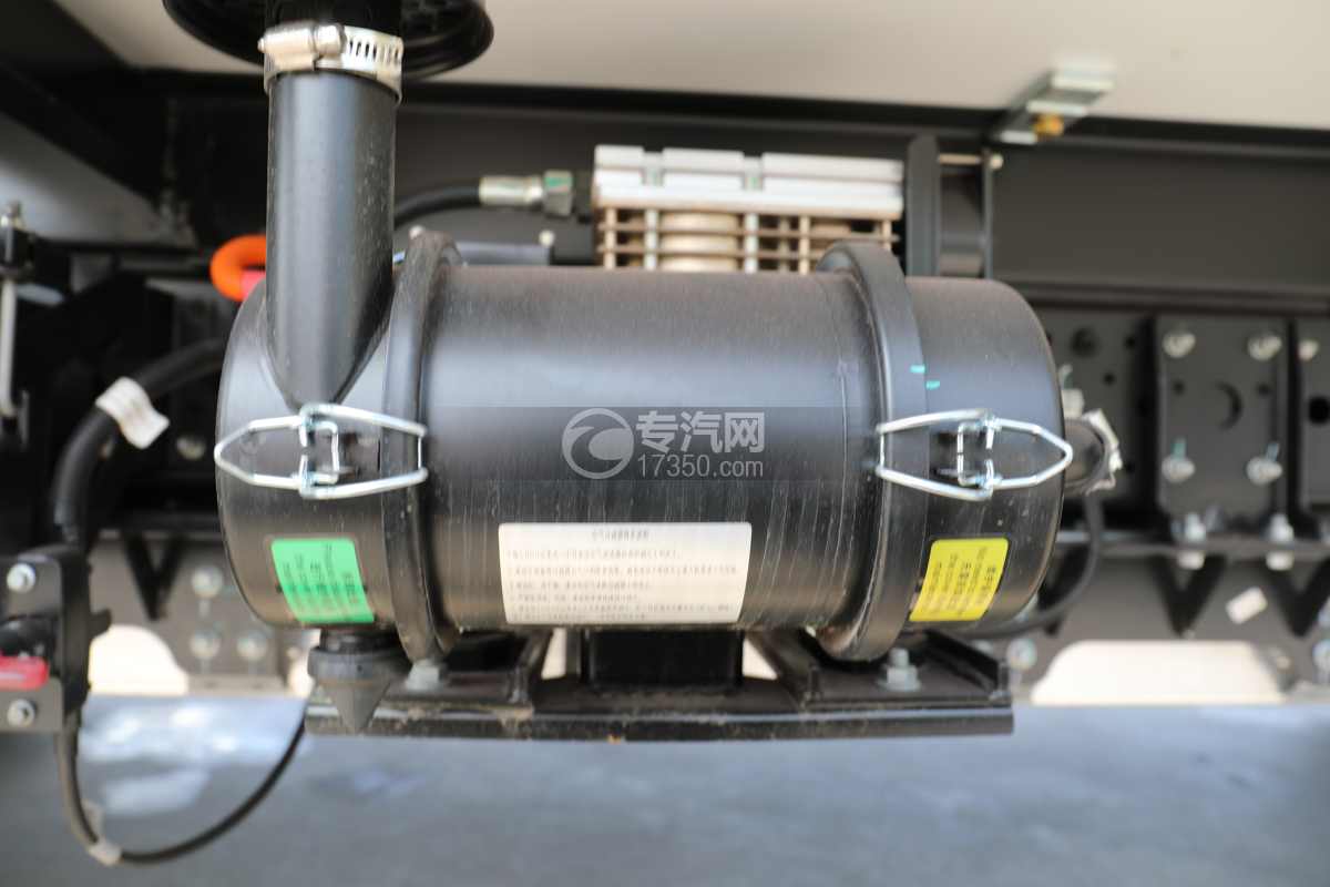 江淮帅铃ES6纯电冷藏车（100.46 kwh)压缩机