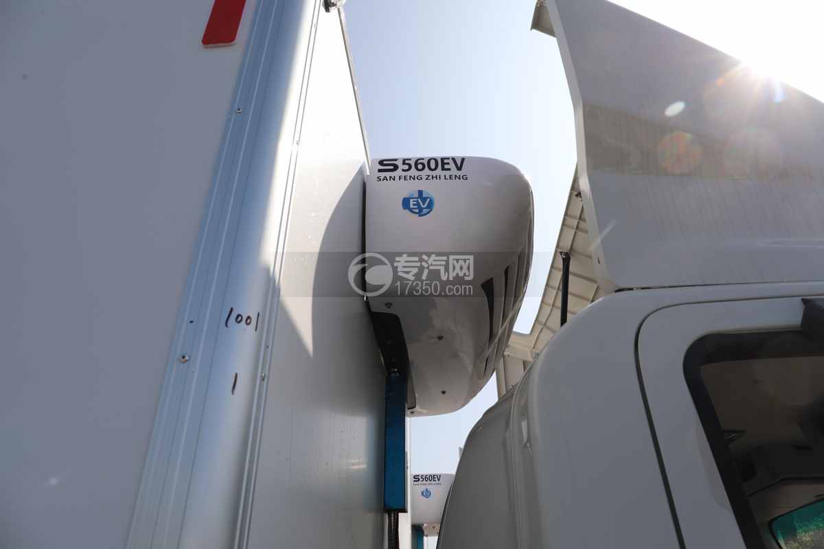 江淮帅铃ES6纯电冷藏车（100.46 kwh)外置冷机