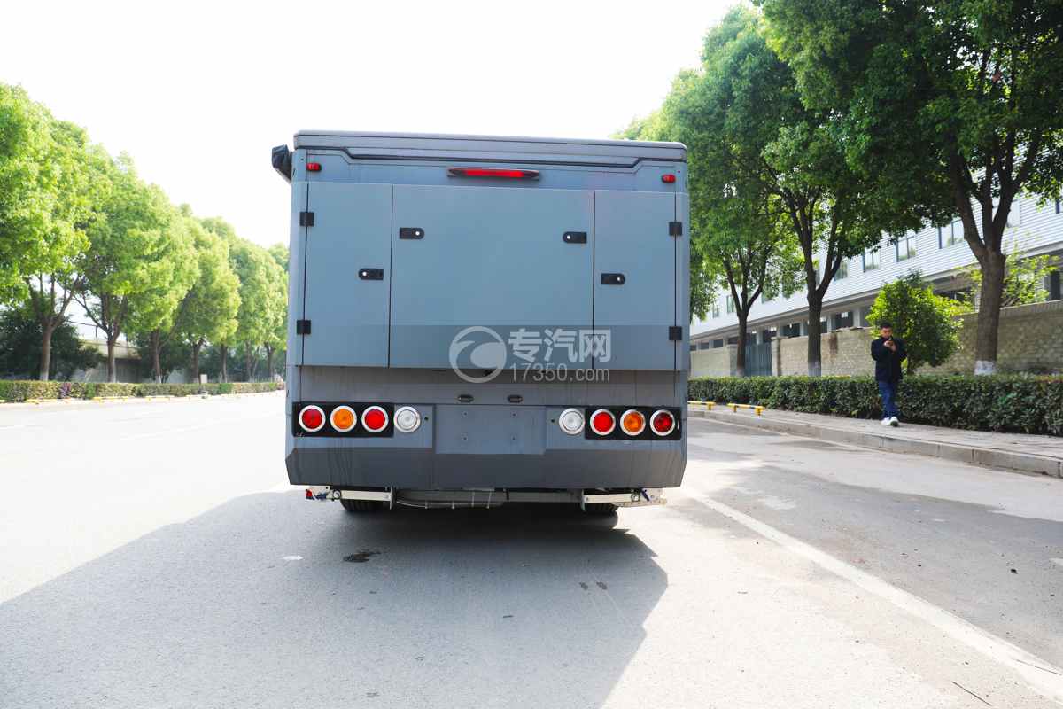 重汽博胜皮卡S6宿营车正后面图