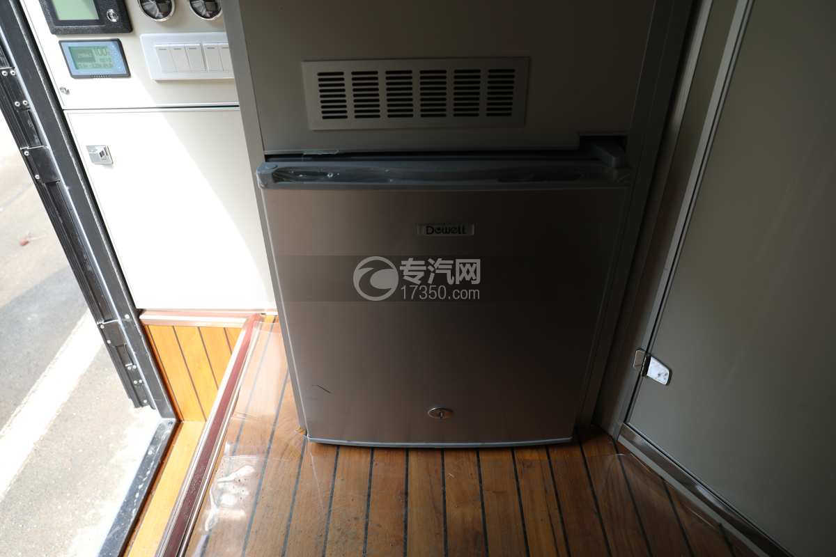 重汽博胜皮卡S6宿营车冰箱