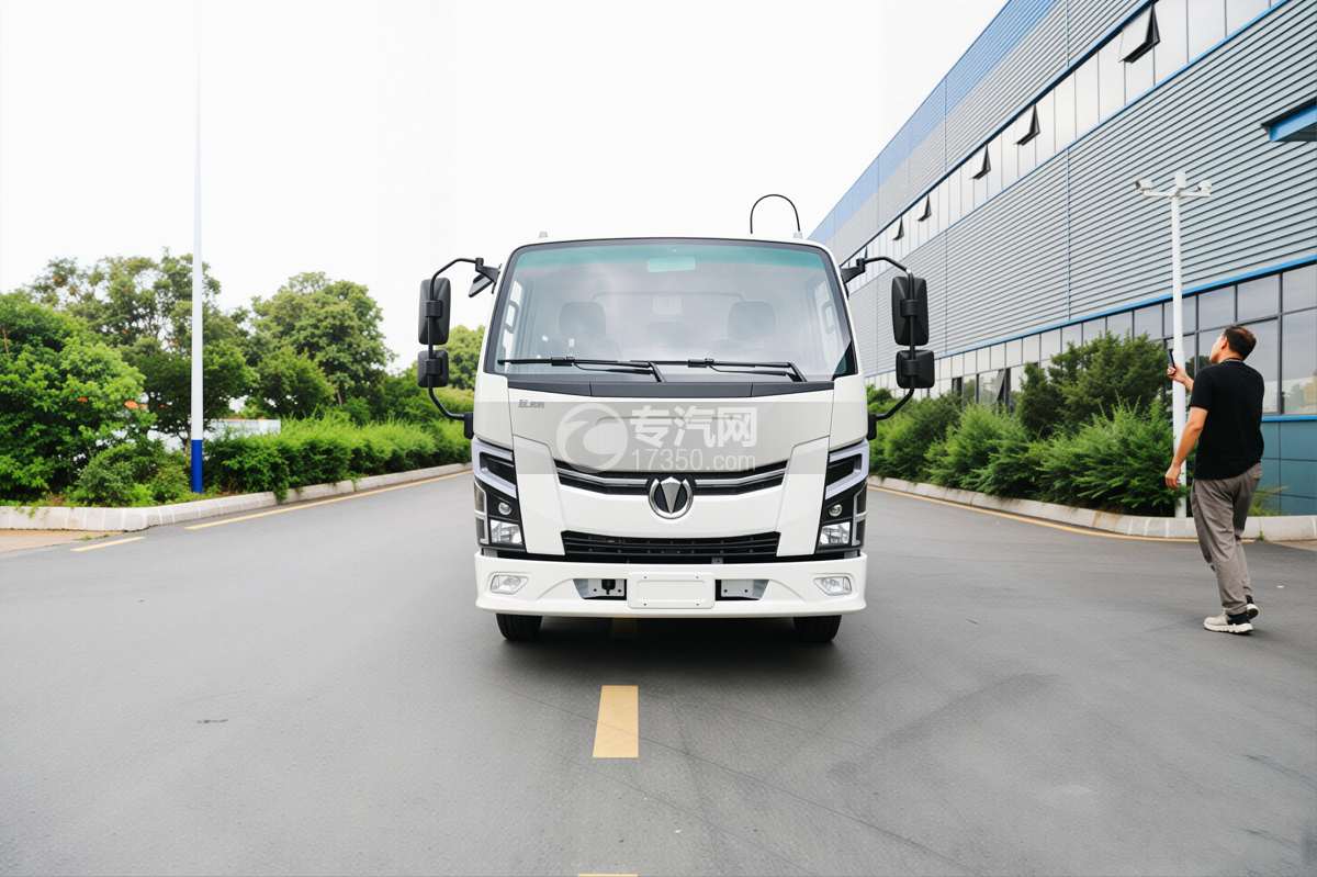 飞碟奥驰7方纯电绿牌压缩垃圾车正前方图