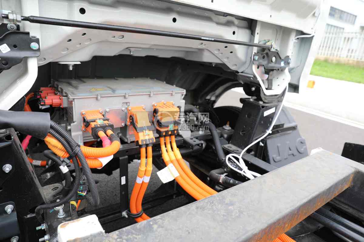 江淮帅铃EV5纯电动车厢可卸式汽车（100.46kwh）电控