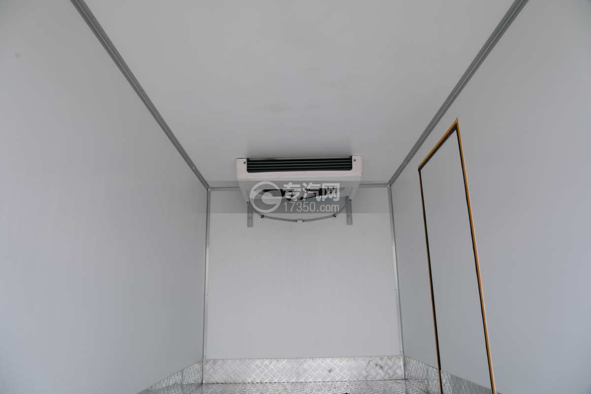 吉利星智F3E（ 72.849度电）纯电动冷藏车（后双轮）内置冷机