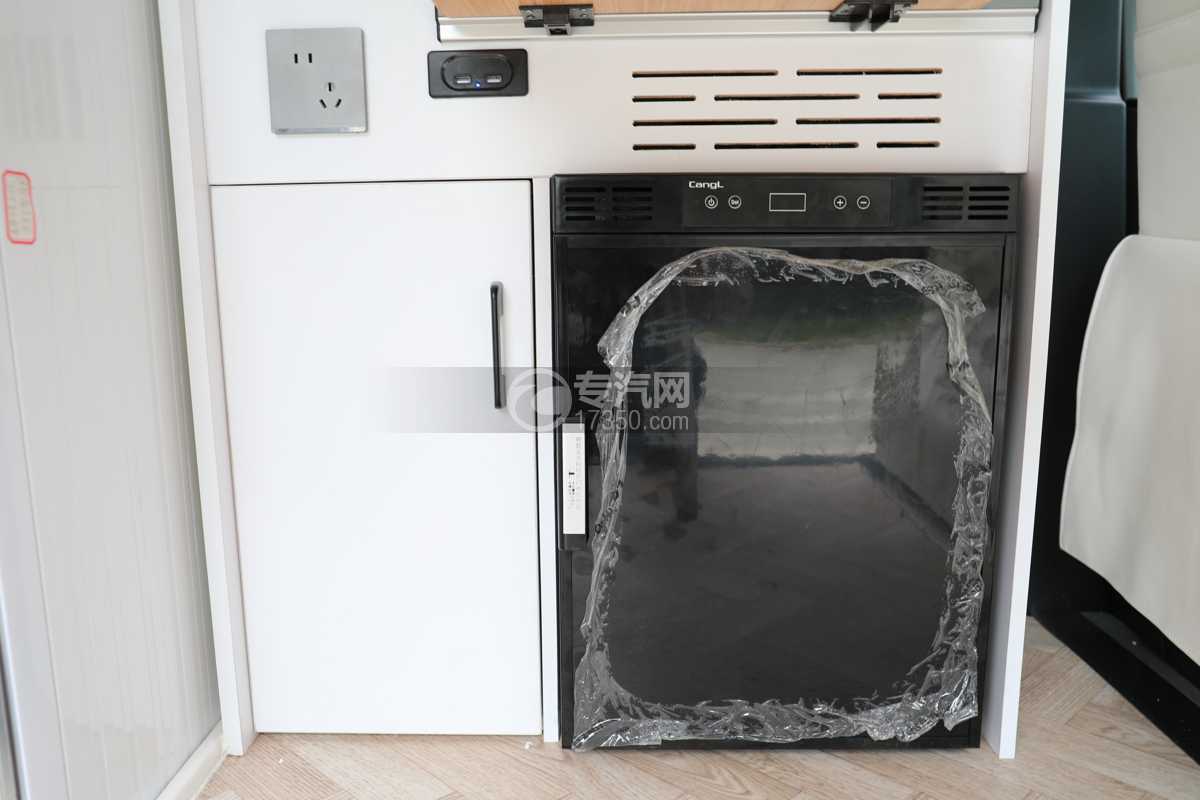 吉利超级VAN宁德天行83度电中轴高顶劲程版旅居车车载冰箱