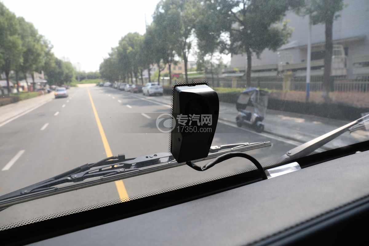 陕汽德龍G500提升桥平板车(25吨)行驶记录仪