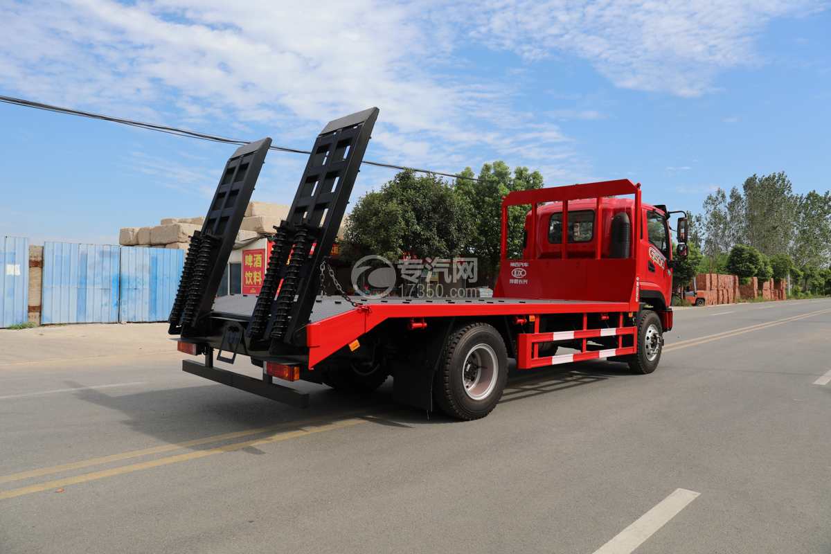 陕汽德龍G500平板式货车（18吨新规）侧后面图