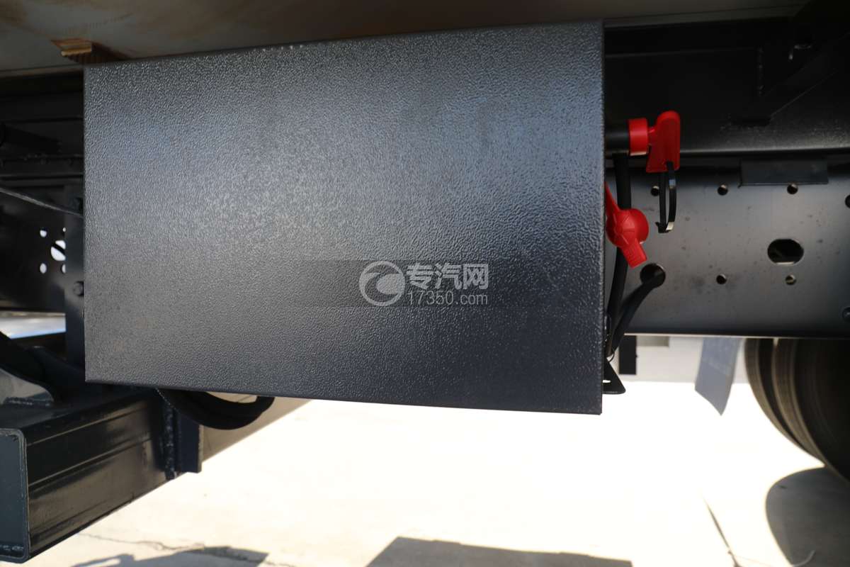 江淮帅铃ES9黄绿牌-140.41kwh纯电冷藏车-新规取力器