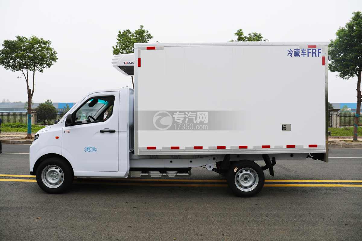 吉利 F1E（金标）纯电动冷藏车（小微卡）侧面图