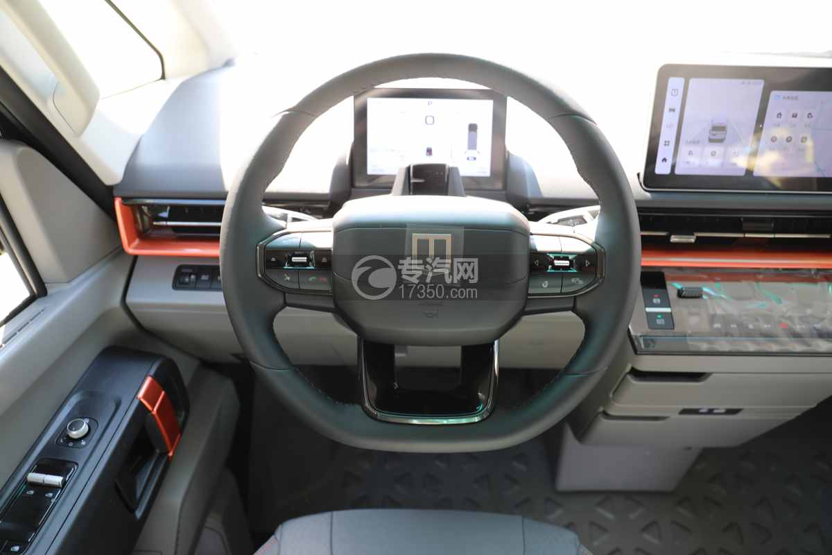 吉利宁德83度电 中轴 驭程版（明窗）超级van宿营车-黑色方向盘