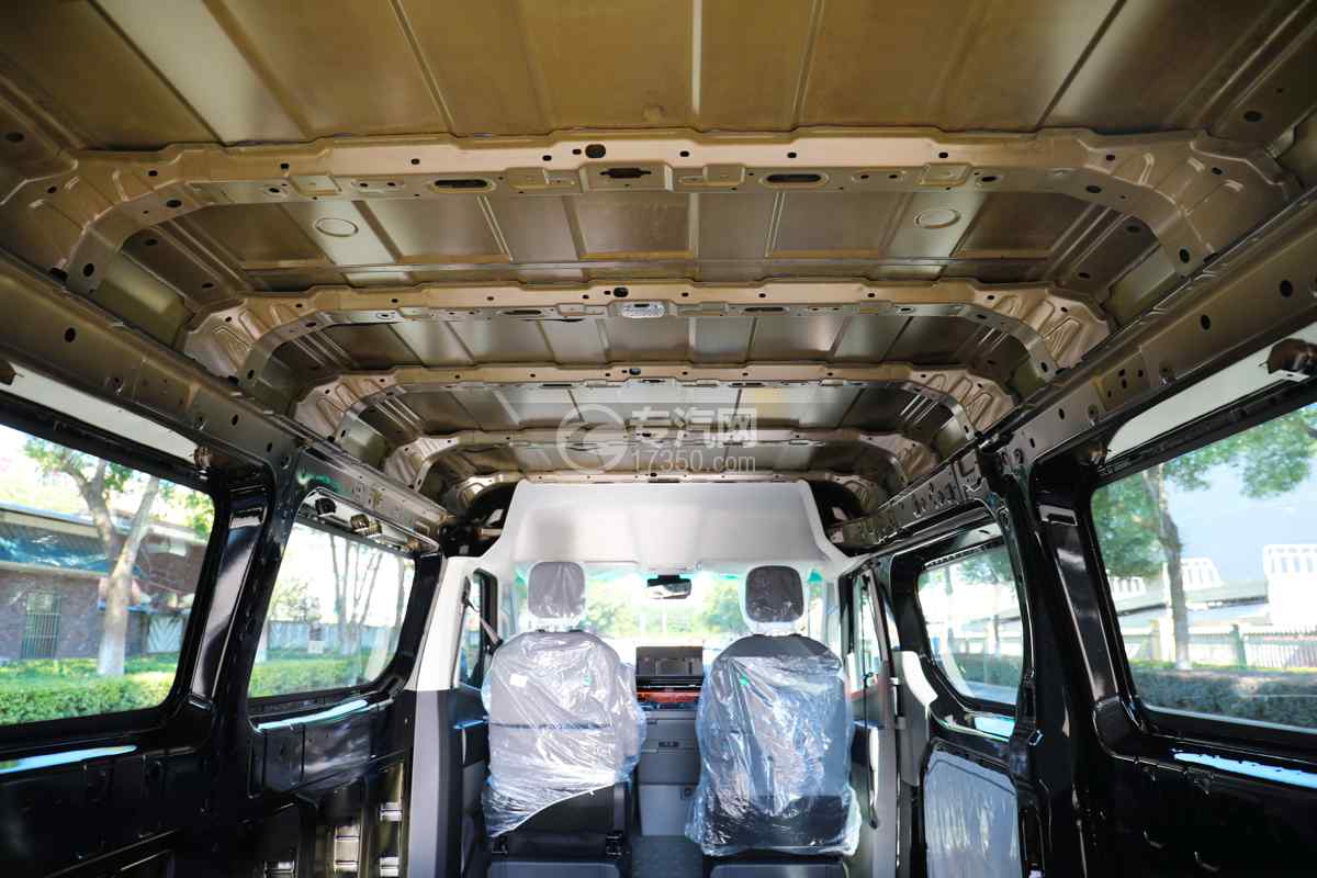 吉利宁德83度电 中轴 驭程版（明窗）超级van宿营车-黑色内部展示图
