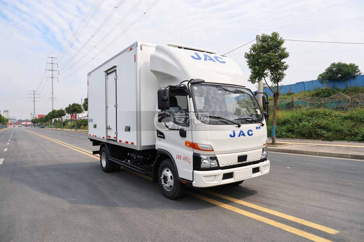 江淮帅铃EV5-100.46Kwh纯电动冷藏车--新规右前45度图