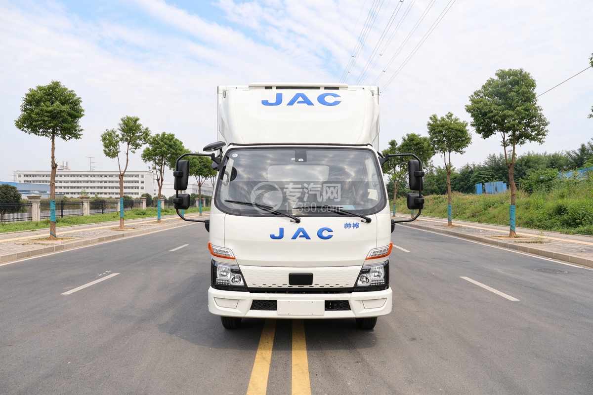 江淮帅铃EV5-100.46Kwh纯电动冷藏车--新规正前面图