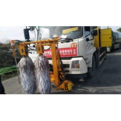 护栏清洗机  护栏清洗车  洗刷护栏