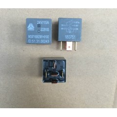 380重汽336原厂继电器保险四插五插配电盒