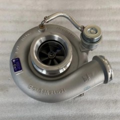 重汽豪沃T7H汕德卡C7H MC13 440 540马力202V09100-7830增压器机