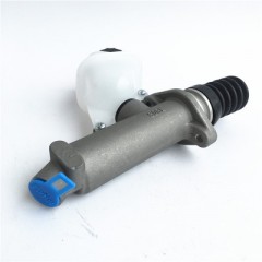 适用于重汽豪沃A7离合器总泵T7H离合泵总成带油壶
