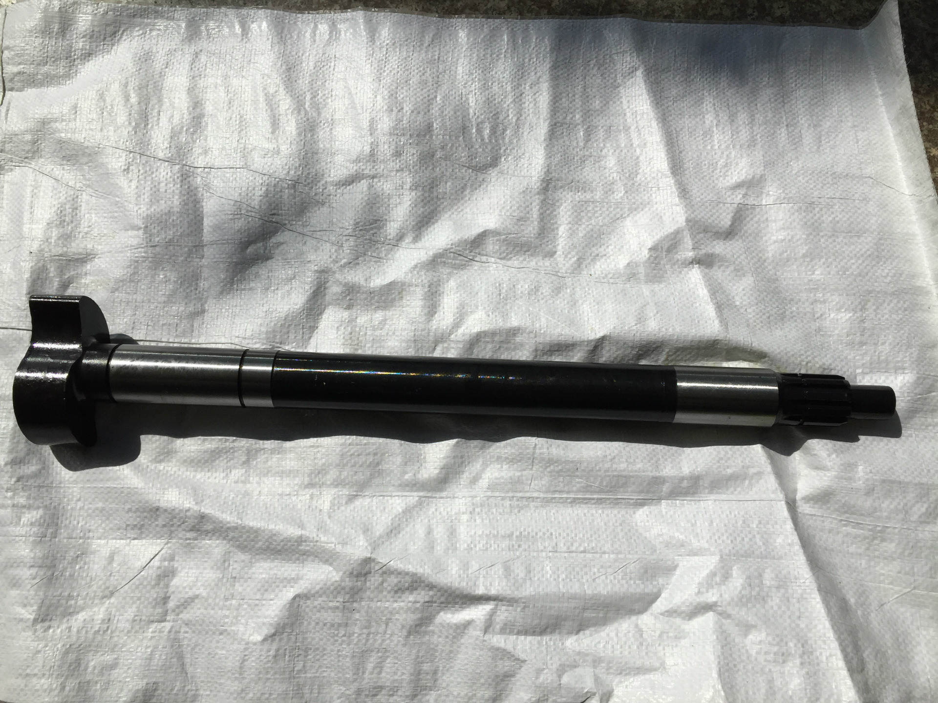 BPW后制动凸轮轴587MM10T1