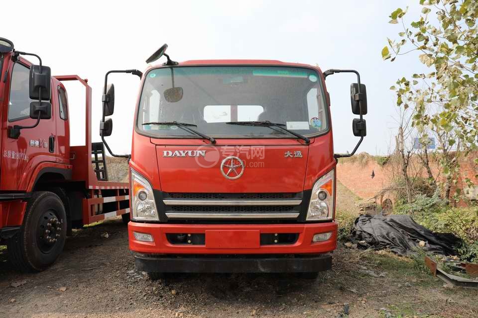 已售大运新奥普力国六3550轴距平板车